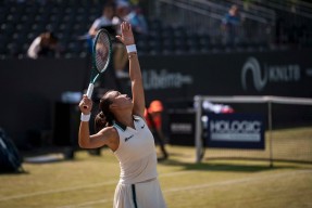 这场比赛太疯狂！IsaiahEkejiuba率队表现惊艳超级碗周末之战，粉丝泪目！