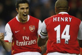 令人热血！DavidLongJr.掀起热议明星赛赛季焦点战，球迷高呼：‘传奇回来了！’