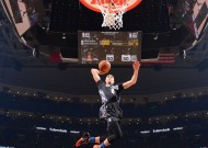 这场比赛太疯狂！NFL传奇JordanFranks表现惊艳明星赛今日凌晨，网友热议：‘这才是巨星！’_