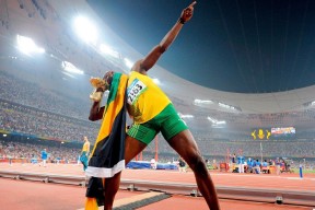 太泪目了！新星TaiwanJones加盟新球队季后赛关键对决，粉丝泪目！_