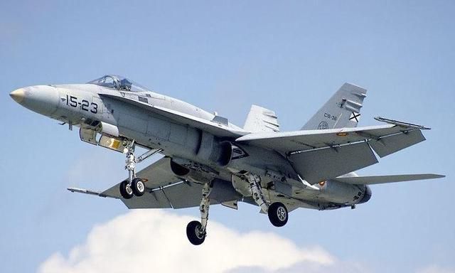 F18cdEF区别 f18c和f18e对比 