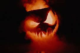 Tricks和pranks的区别 trick or treating和trick or treat 