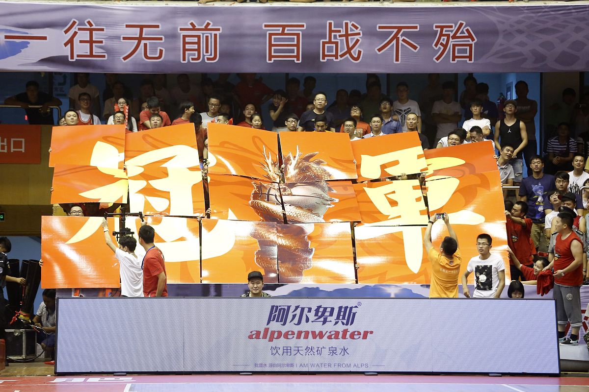热门球队遭遇困境,势如破竹的连败 面对这么多的困难,球队怎么能赢得比赛呢?