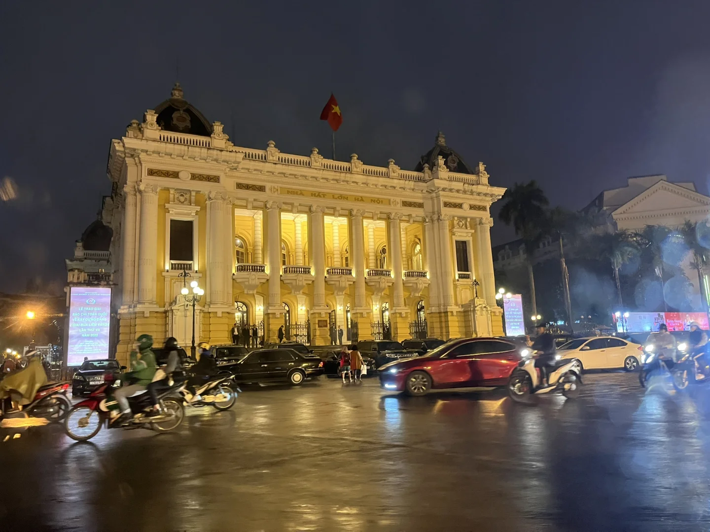 关于越南足球联赛：河内T&amp;T对阵胡志明城的信息